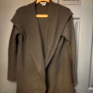 Vince, L, Black hooded sweater.